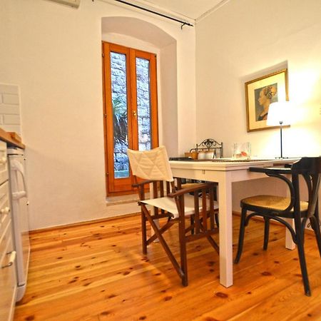 Leko Old Town Apartment Rovigno Esterno foto