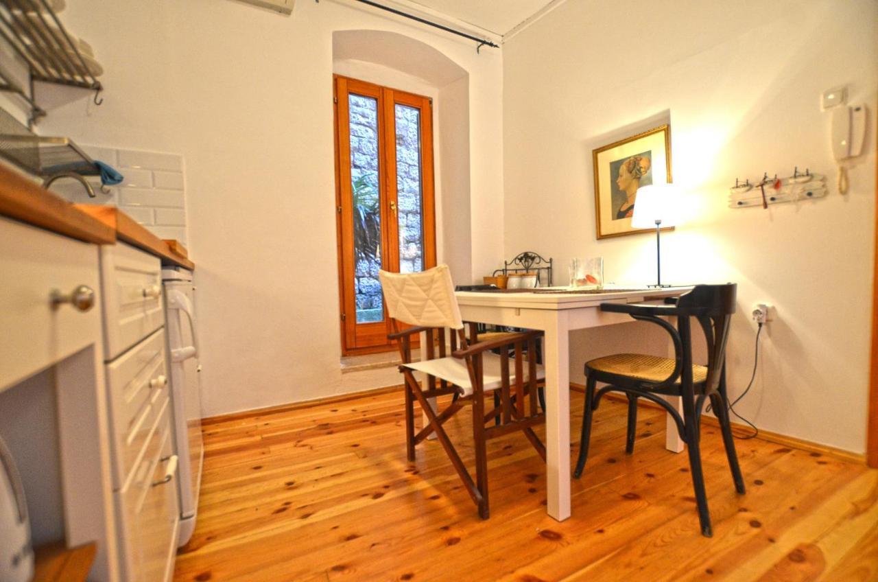 Leko Old Town Apartment Rovigno Esterno foto