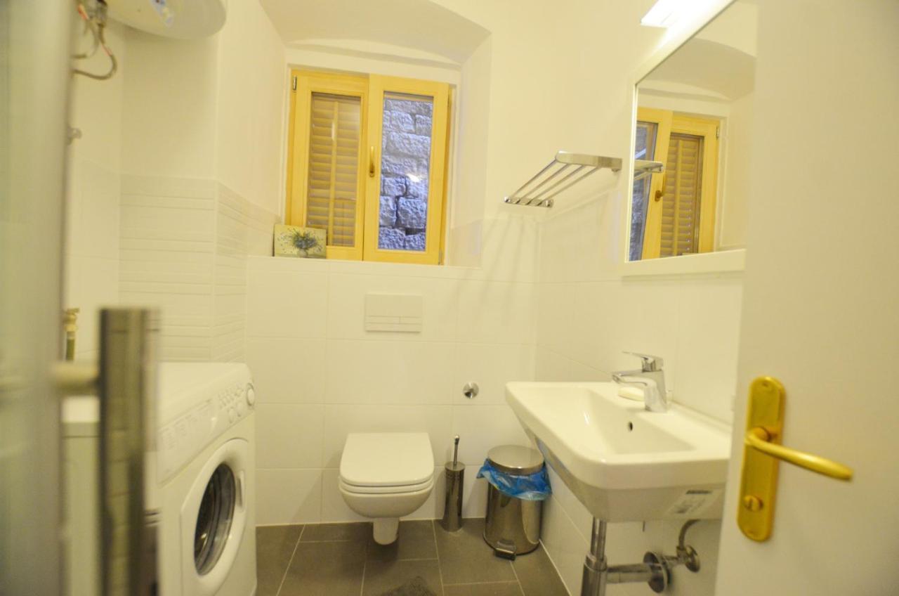 Leko Old Town Apartment Rovigno Esterno foto