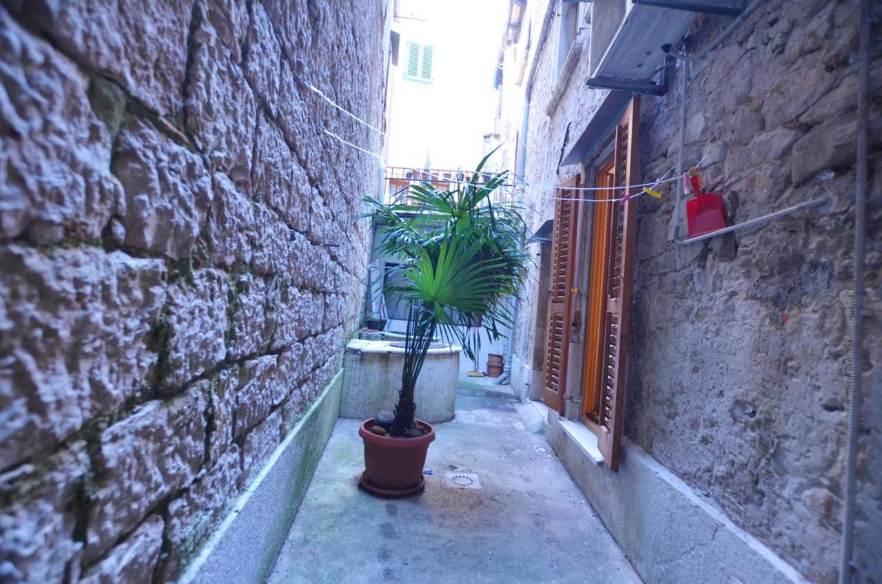 Leko Old Town Apartment Rovigno Esterno foto