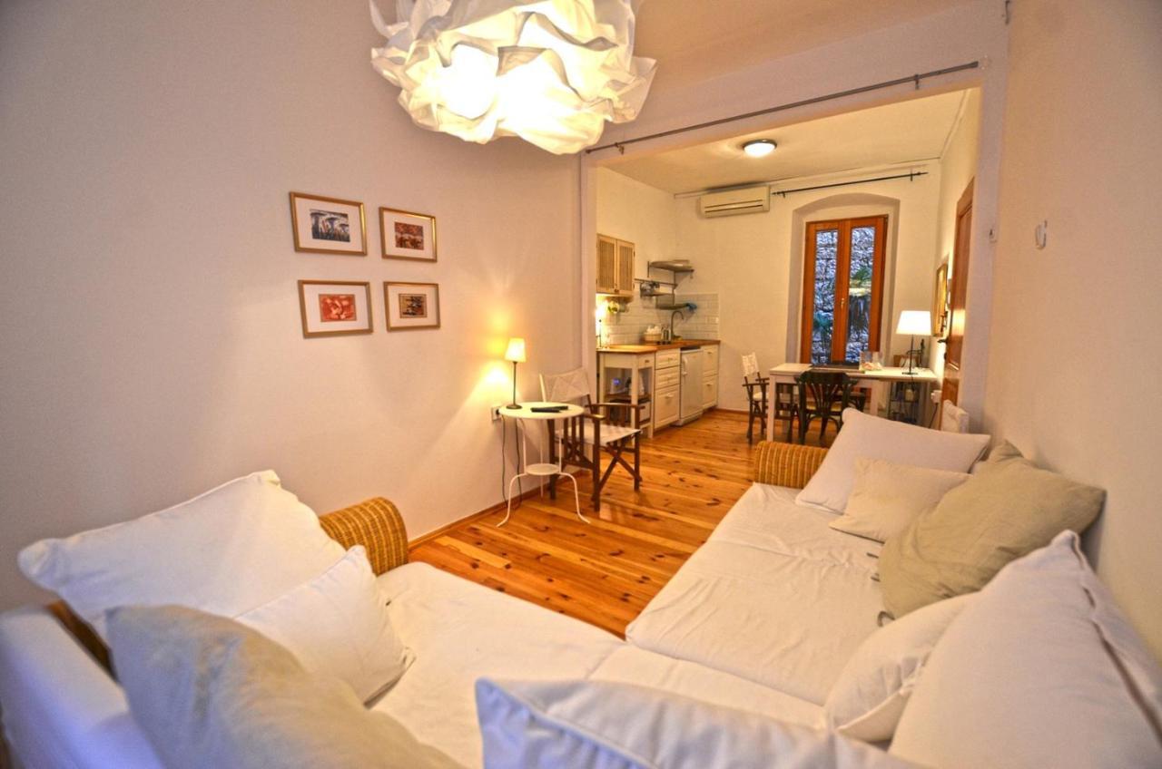 Leko Old Town Apartment Rovigno Esterno foto